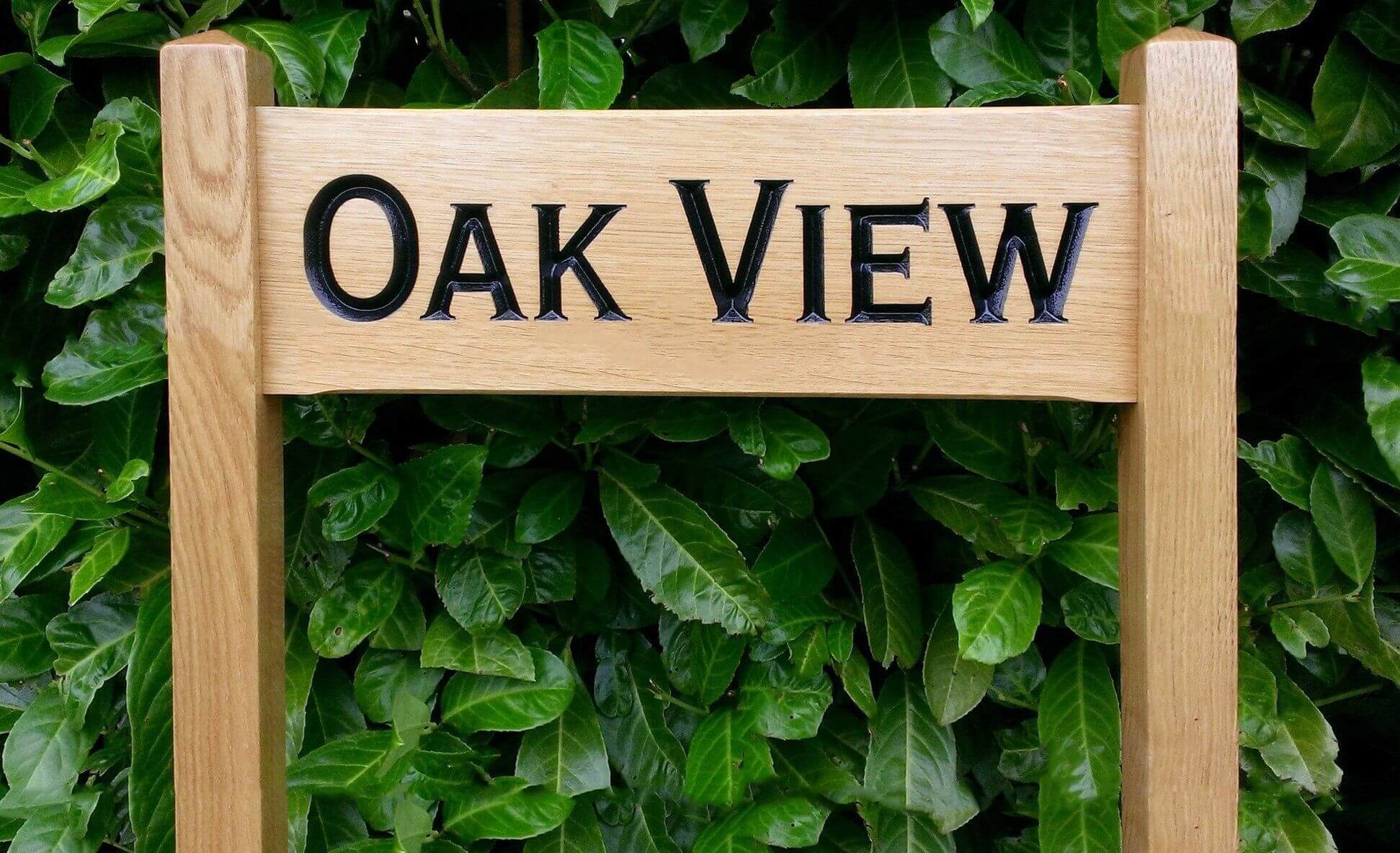 Oak View Solid Oak Free Standing Medium Ladder Sign 500x150mm FONT: Copperplate