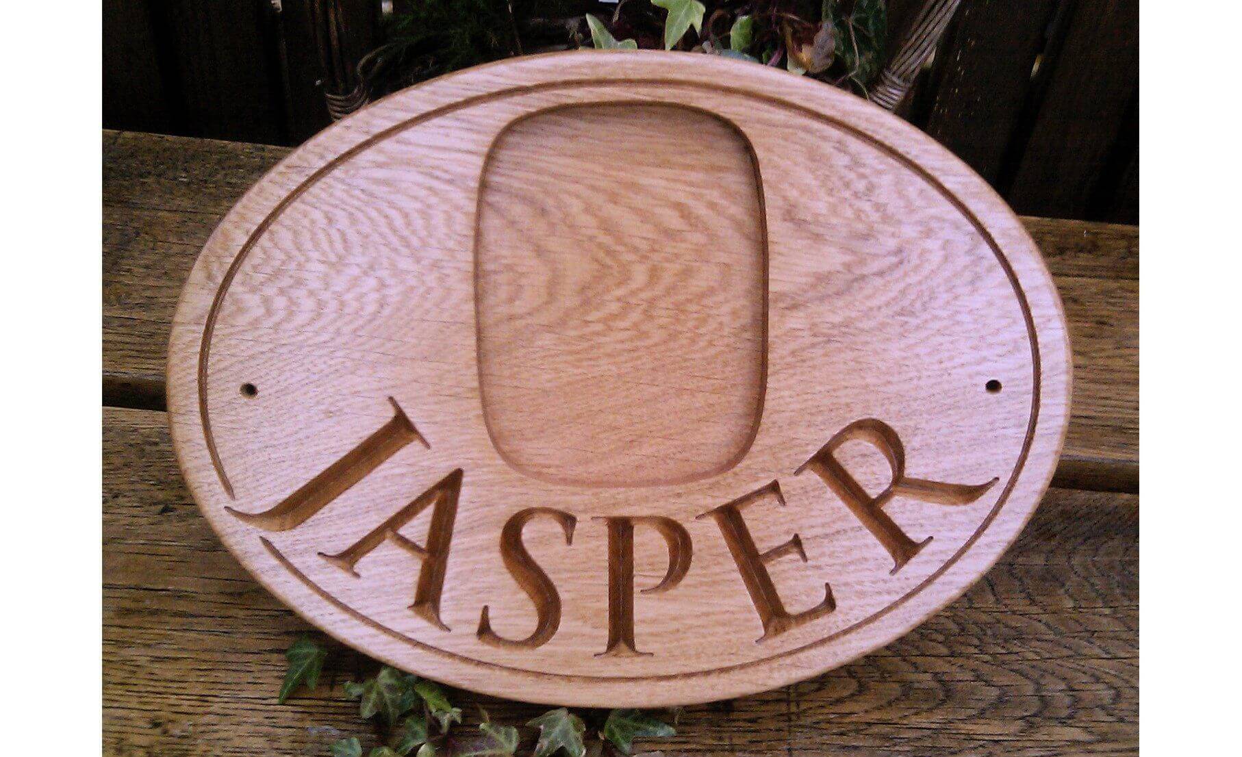 Shaped Sign - Oval - 280 x 200mm - Bramble Signs Engraved Wall Mounted & Freestanding Oak House Signs, Plaques, Nameplates and Wooden Gifts