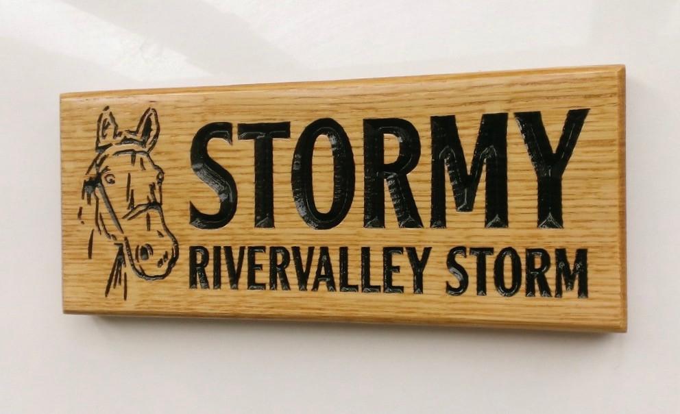 Stable Sign - Small - 265 x 110mm - Bramble Signs Engraved Wall Mounted & Freestanding Oak House Signs, Plaques, Nameplates and Wooden Gifts