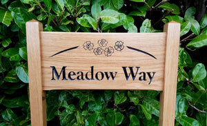 Medium Ladder Sign meadow way with an arched border and engraved daisys