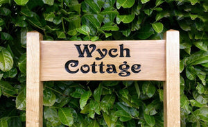 Wych Cottage 500x150mm solid oak free standing inter-medium sized ladder sign FONT: Victorian
