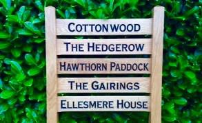 Sign Rung Multi Rung Ladder Sign 720 x 110mm - Posts 70 x 70 x 1520mm